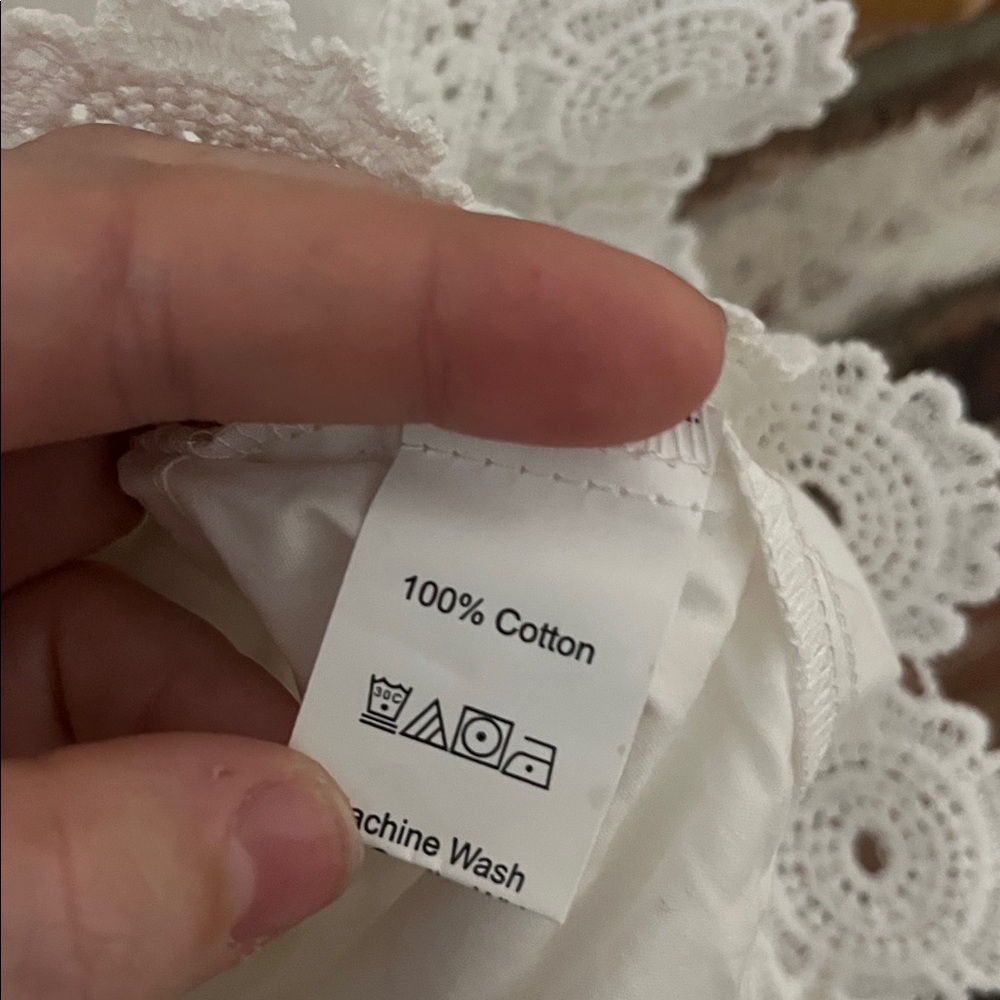 Floral Embroidered White Lace Cropped Top Size Medium - Picture 8 of 8